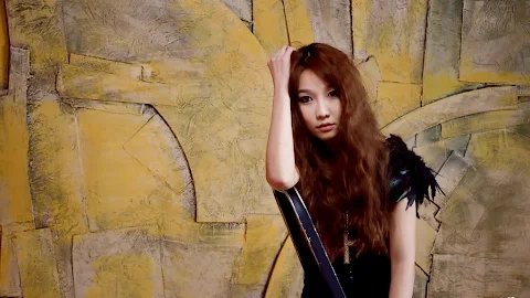 Go Jung Ah in Black