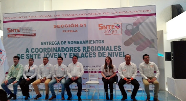 Jaime García entrega 150 nombramientos a coordinadores regionales del SNTE Joven