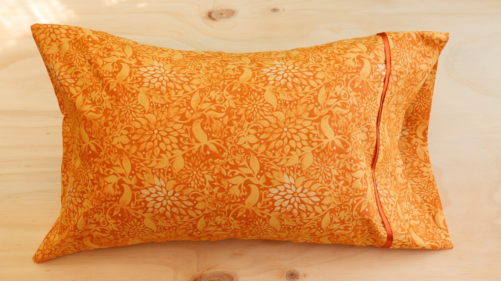 Mark Montano NoSew Pillowcase DIY