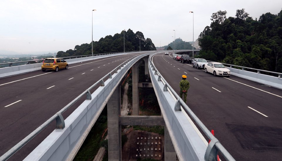 Laluan Rawang Bypass Kini Dibuka Laluan Rawang Bypass Kini Dibuka