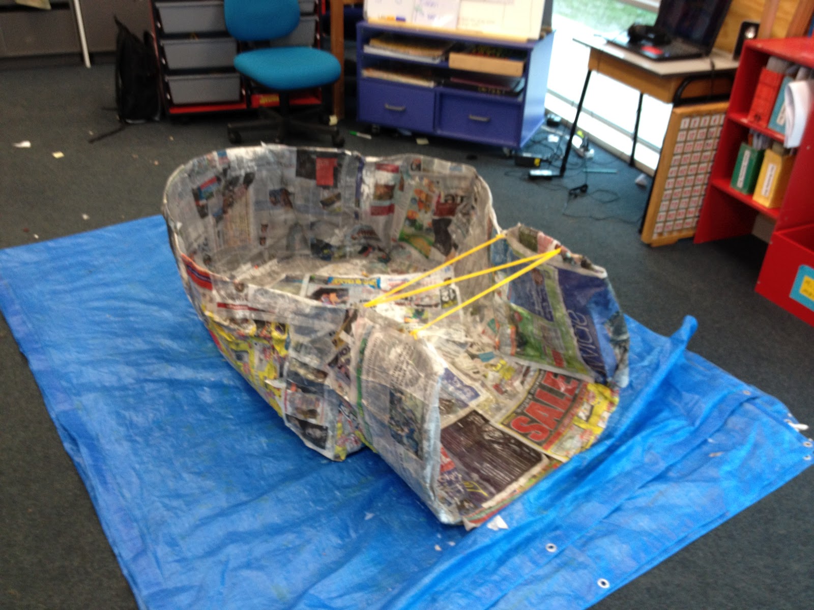 Room8B4 Rolly Paper Mache Igloo