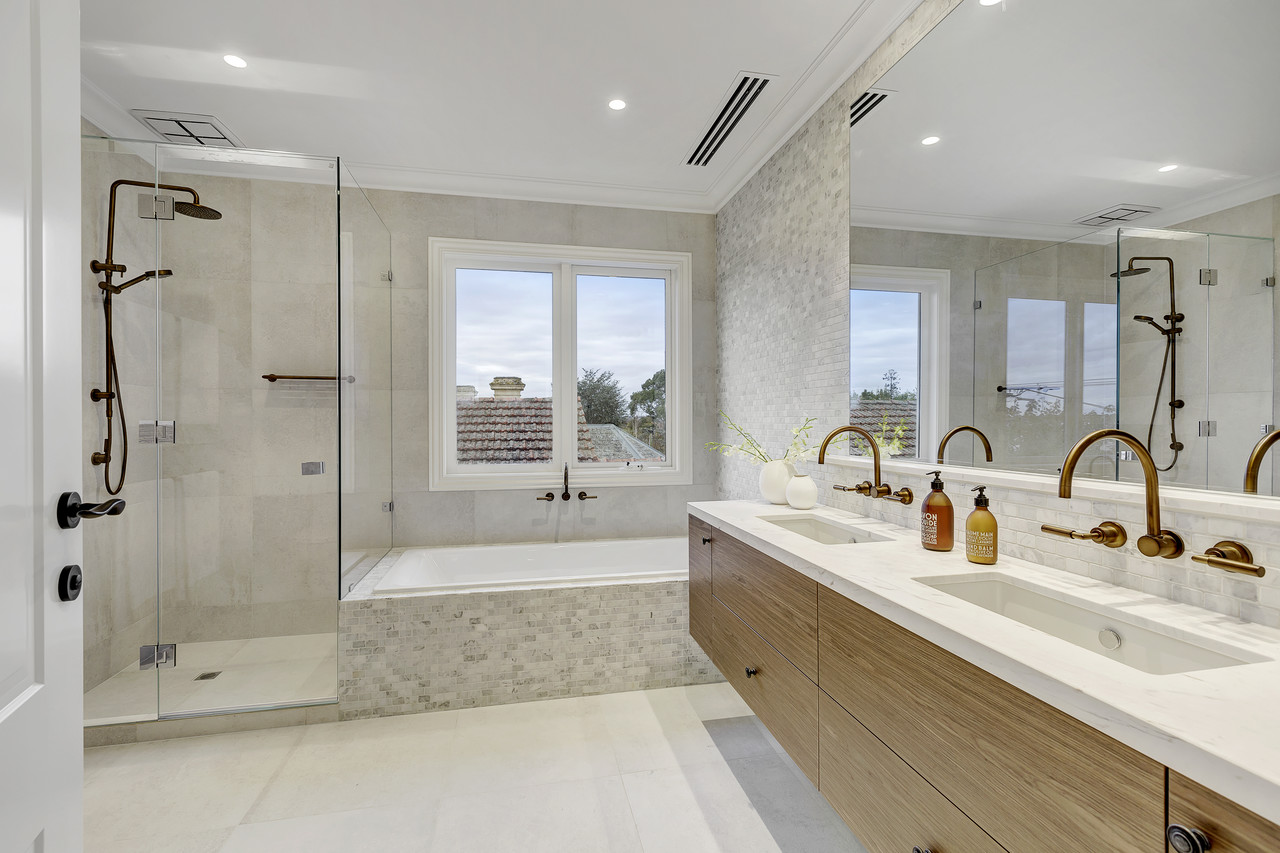 Hire the best custom builders in Melbourne for a perfect home Luxury