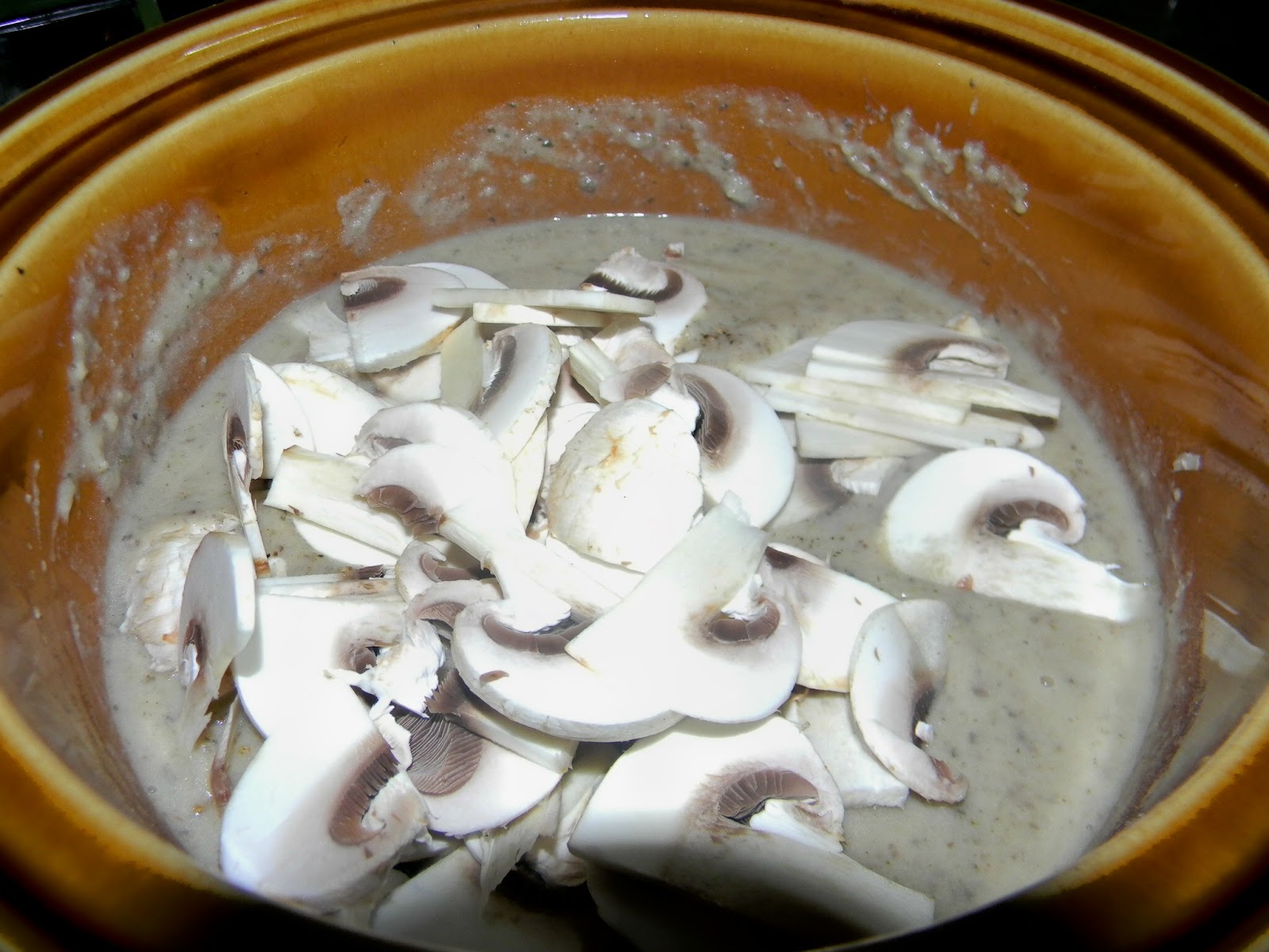 Enjoy Life: Crock Pot Low-Fat Creamy Mushroom Soup