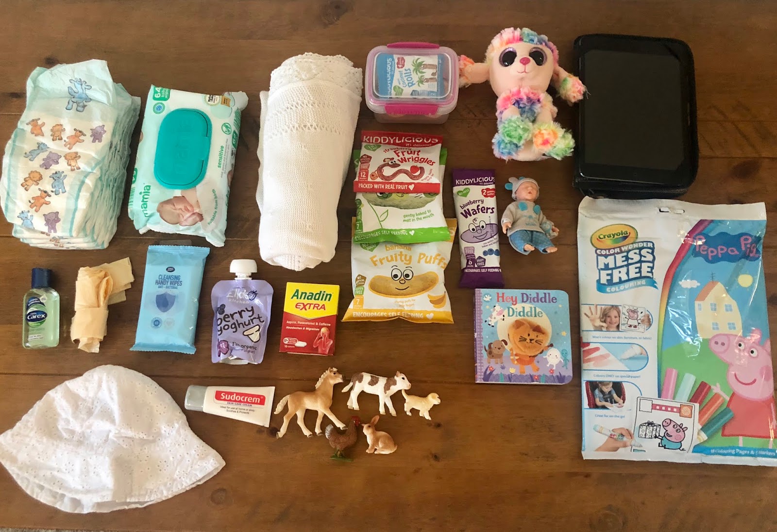 keeping toddler busy on plane