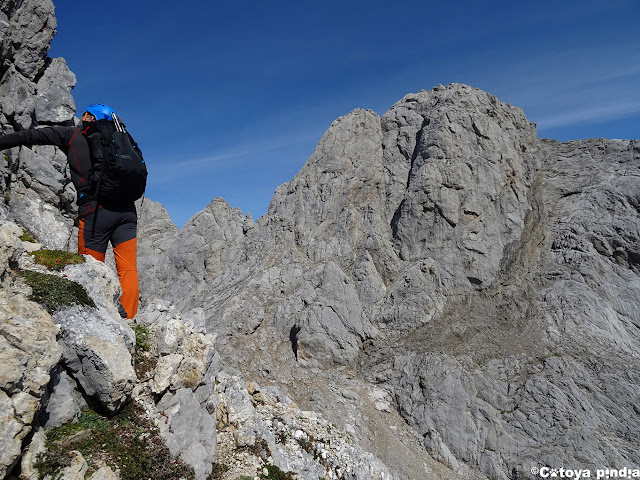 Torre de Enmedio Torre de la Horcada