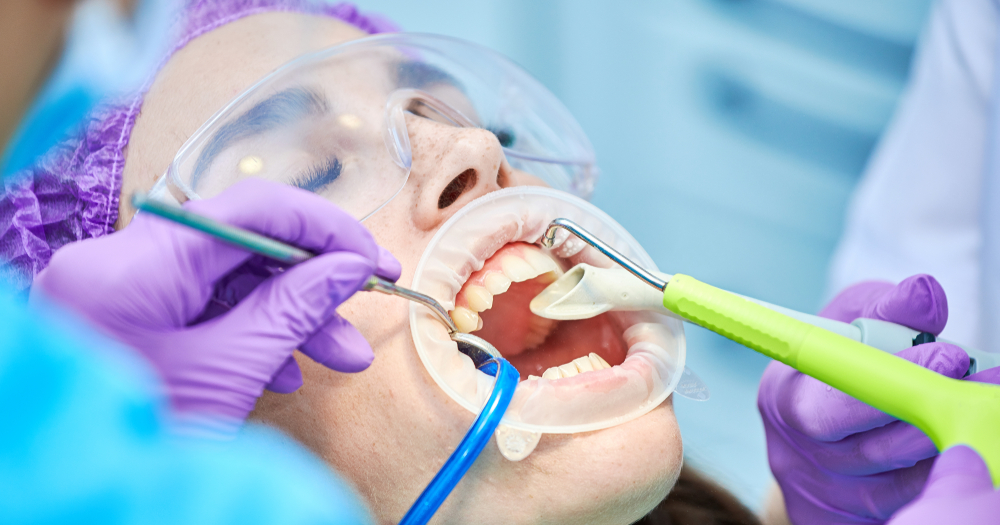 Why Air Abrasion Is A Much Better Alternative To The Dental Drill?