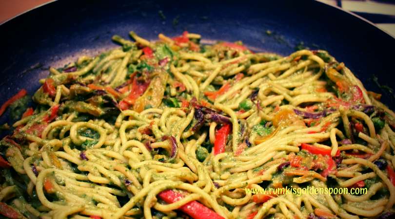 Avocado Mixed-Veg Pasta, Vegetarian recipe, quick and easy, vegetable pasta/spaghetti, green pasta/spaghetti, avocado pasta/spaghetti, recipe with pasta, recipe with spaghetti, recipe with avocado, vegan/vegetable pasta/spaghetti recipe, vegan/vegetable avocado recipe, Rumkis Golden Spoon