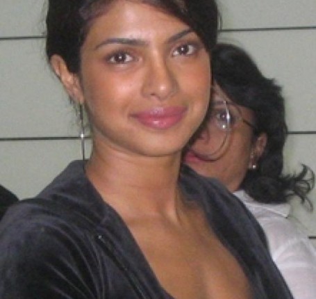 Bollywood Actress Without Makeup Photos Pics Wallpapers amp Images function pics
