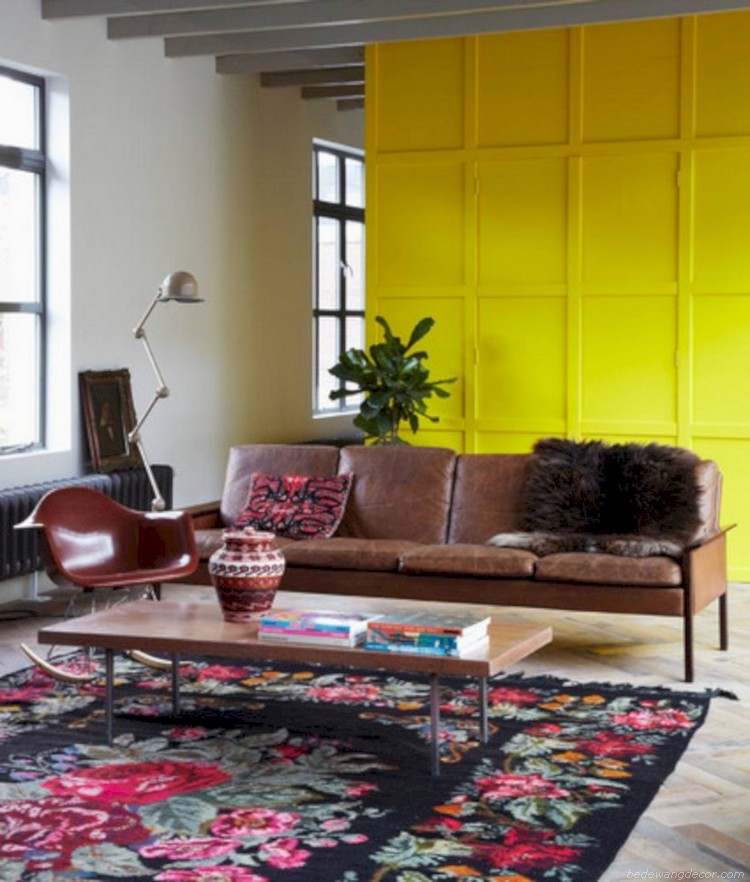 40+ Yellow Accent Living Rooms Inspiration Ideas