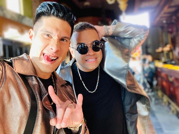 Chino y Nacho cantarán en Premios Juventud 2021