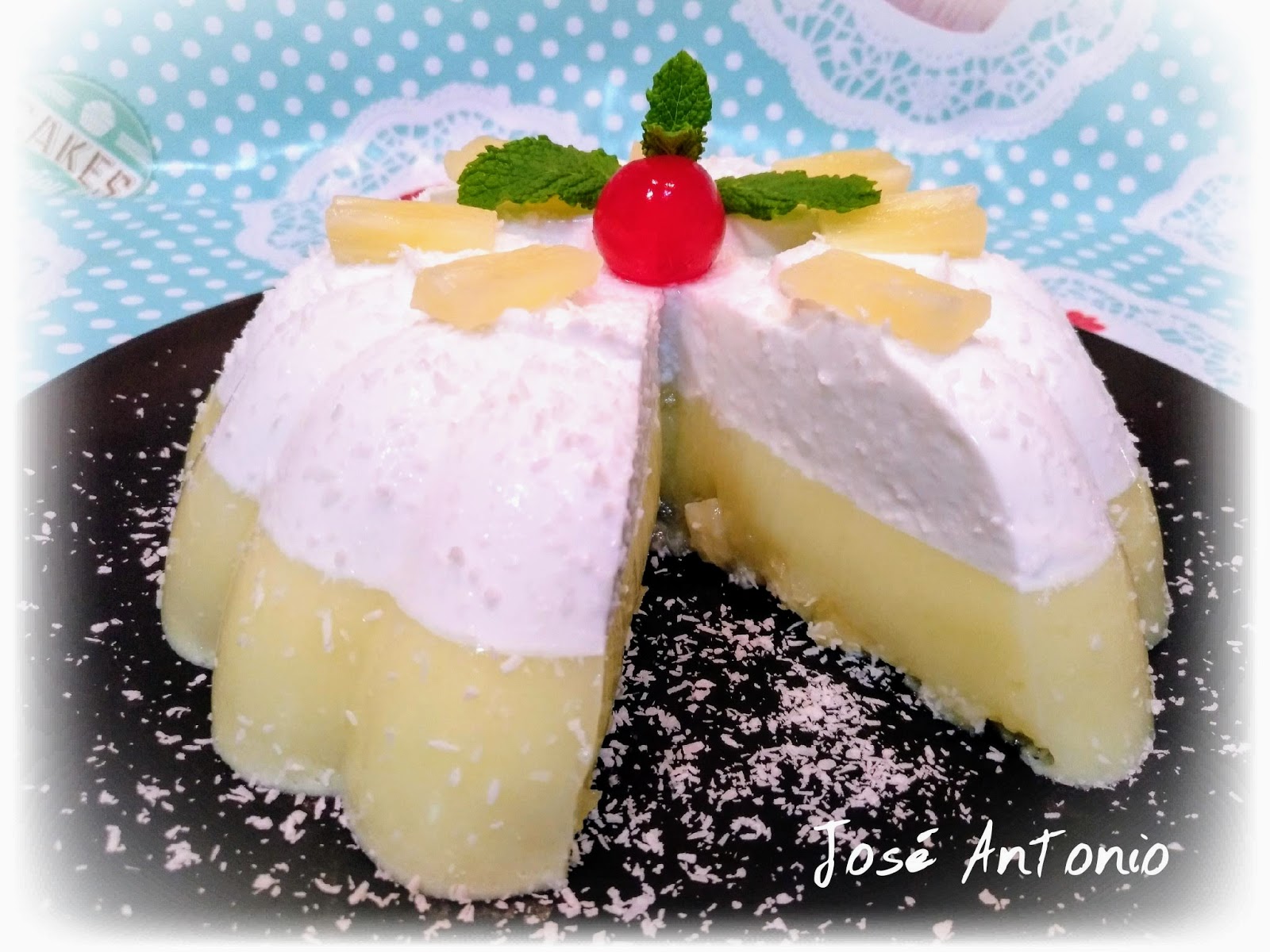 La Cocina De José Antonio ( Con mucho Gusto y Amor ) Gelatina Tropical de Piña y Coco