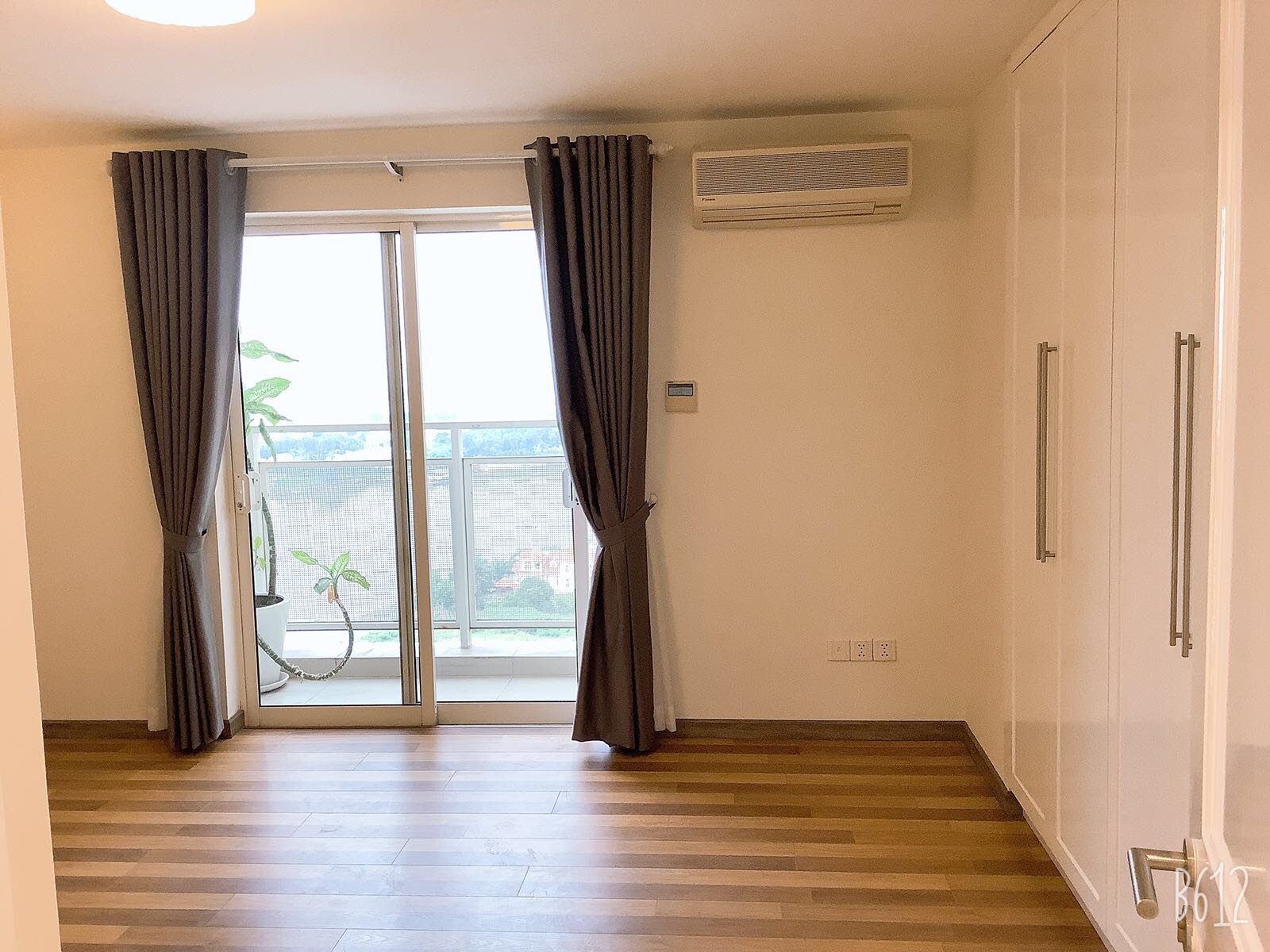 Penthouse River Garden apartment for rent 4 bedrooms 280 sqm 3500usd