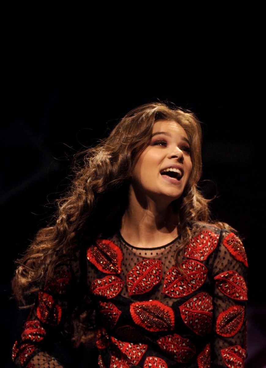 Hailee deliciosa em St. Paul