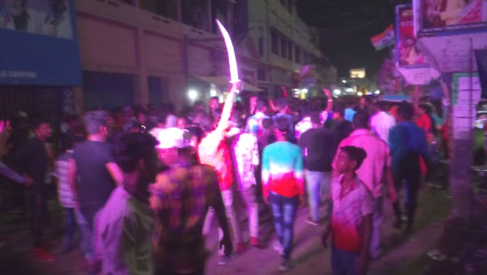 নিষিদ্ধের আবেদন সত্ত্বেও শোকের মোহরমে ব্যাপক হারে বাজল ডিজে, চললো খোলা তলোয়ার নিয়ে জুলুস
