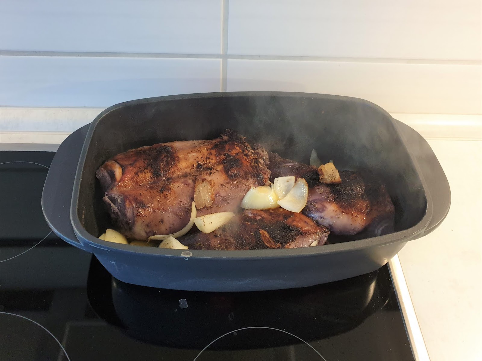 Hoppelei! Hasenbraten ( Kaninchenbraten) Hoppelei! Hasenbraten ( Kaninchenbraten)