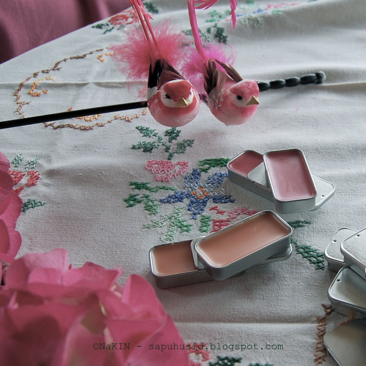 NaKIN blog Lip balm a perfect Summergift