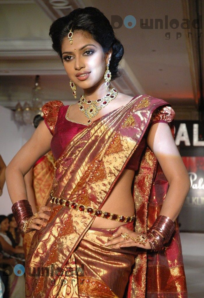 Actress Amala Paul New Traditional Look Saree Stills Thuppaki Songs Download Thuppake Teaser
