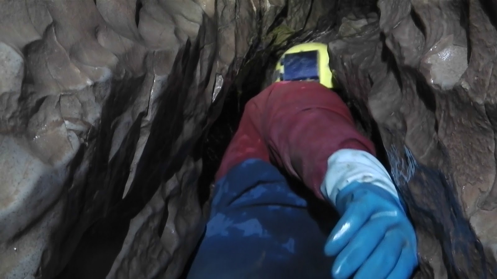 Dudley Caving Club: Tight Cave - Large Caver II