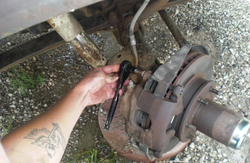 How to Change Brakes & Calipers on 1980 Chevrolet Blazer