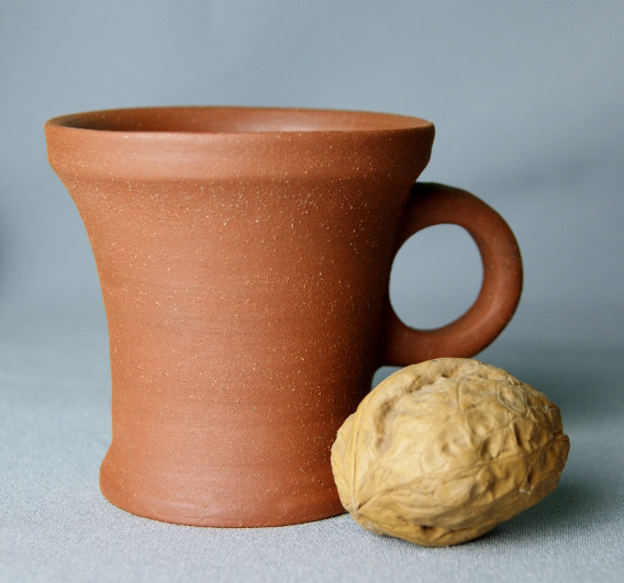 Пористые глиняные сосуды. Глиняный сосуд для чая-кофе. Керамическая Кружка в форме женских грудей. Кружка в форме ведра. Сосуды 3 и 5 литров