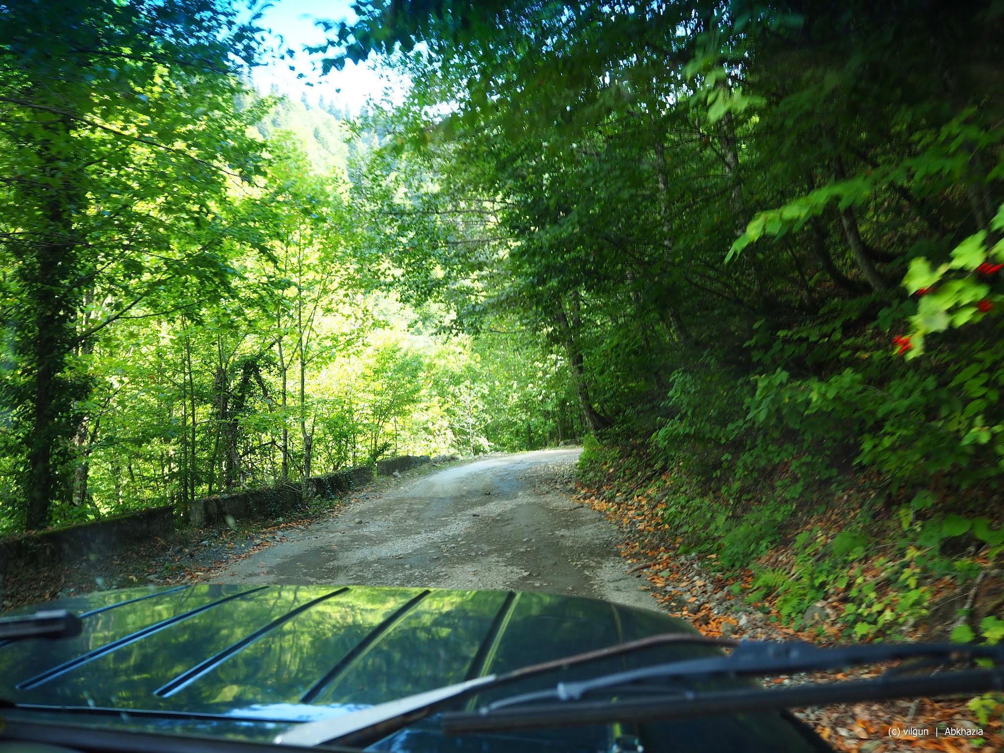 абхазия дороги какие. серпантин сочи абхазия. серпантин в абхазии. дороги абхазии. дорога на рицу абхазия.