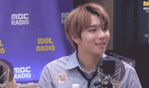 내기준 웃을때 눈웃음이 귀여운 남돌 | 인스티즈