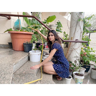 Mouni Roy Social Media Images 13-04-2020
