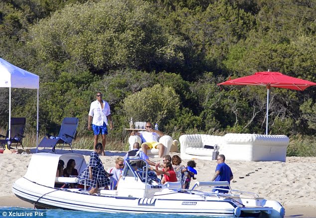 Pics: Beyonce celebrates birthday with Jay Z & Blue Ivy on a beach in ...