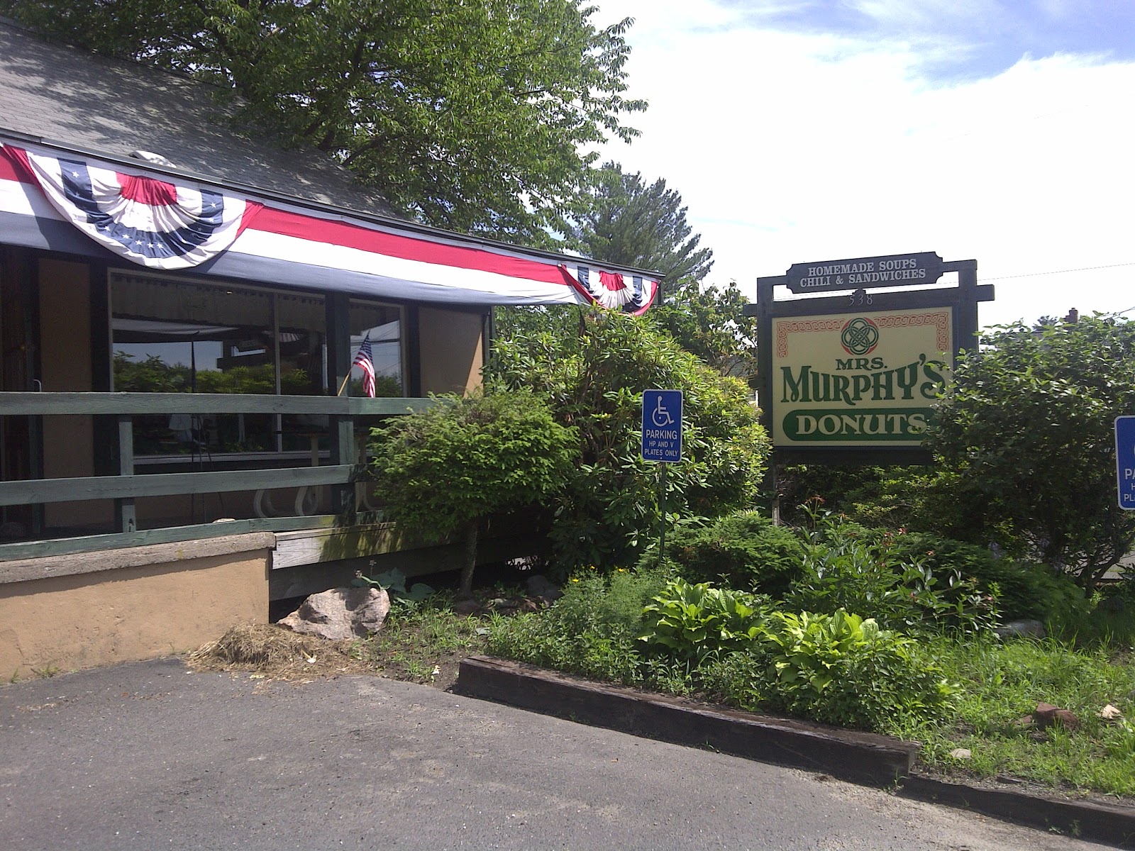 CT Scenic Mrs. Murphy's outofstate indie donuts