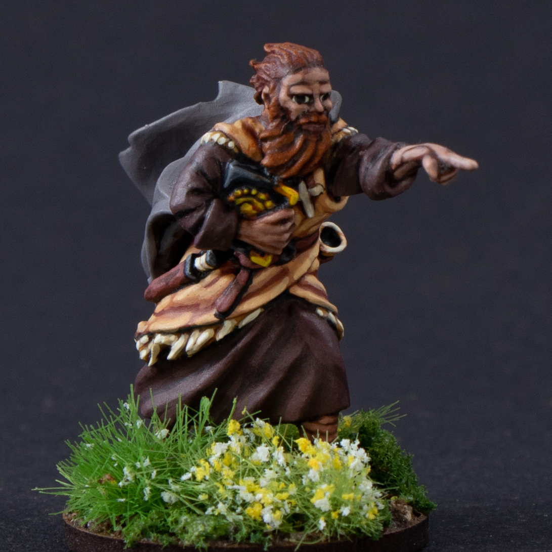 saga_priest-2.jpg