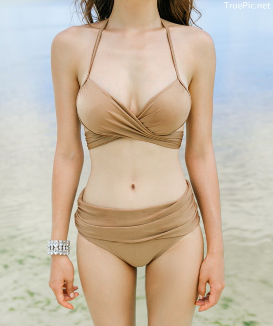 Park Jeong Yoon - Geullaemrouge Gold Bikini - Korean model and fashion - Picture 23