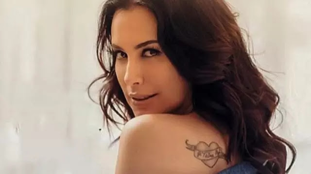 Seleb Cantik Ini Miliki Tato di Bagian Tersembunyi Tubuhnya