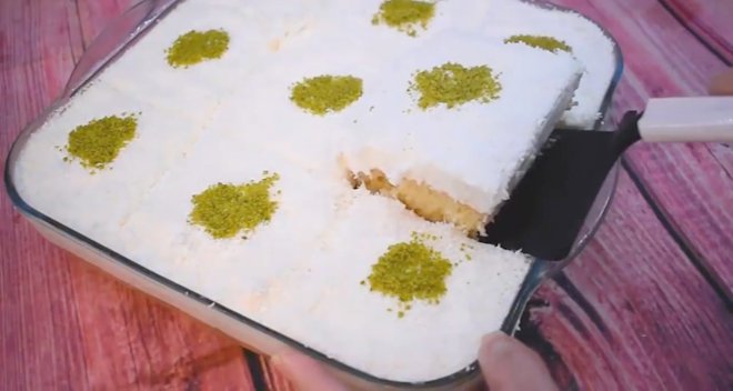 بالصور كيك بالكوك سهل و سريع التحضير