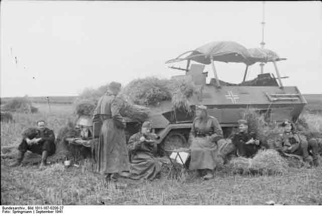 Sd.Kfz. 251/3, a medium radio armored car in Russia 23 September 1941 worldwartwo.filminspector.com