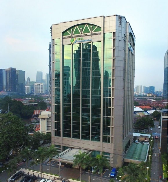 Mengarungi Lautan Digital: Peran Digital Marketing Manager di PT White Conch Indonesia