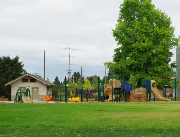 Things to Do in Provo : Bicentennial Park.