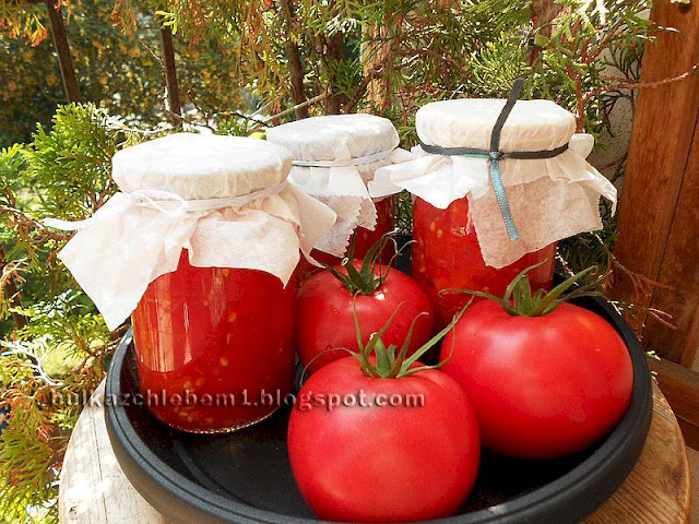 Pomidory krojone do słoików