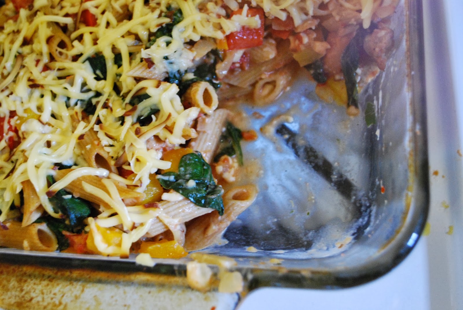Simply Mangerchine Pasta with Turkey Sausage, Spinach, and Smoked Gouda