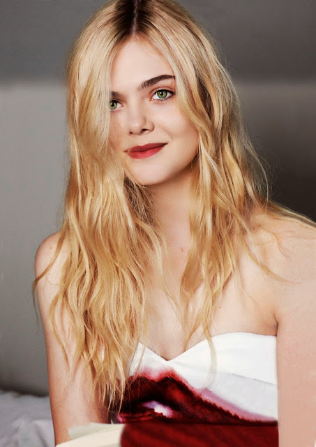 Pictures of Famous Women: Happy Birthday, Elle Fanning!