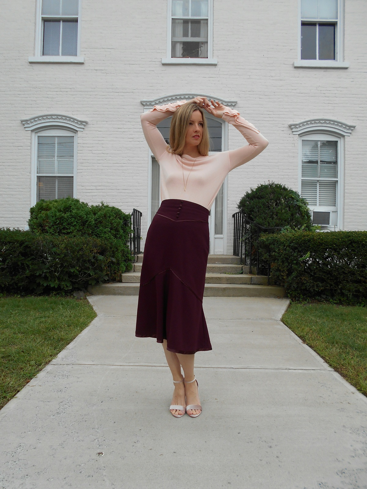 Champagne and Tweed: Fall Colors: Blush and Burgundy