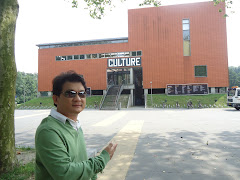 ไปเยี่ยมชมมหาวิทยาลัยชื่อดัง TU Delft ในเมือง Delft 27 July 2012