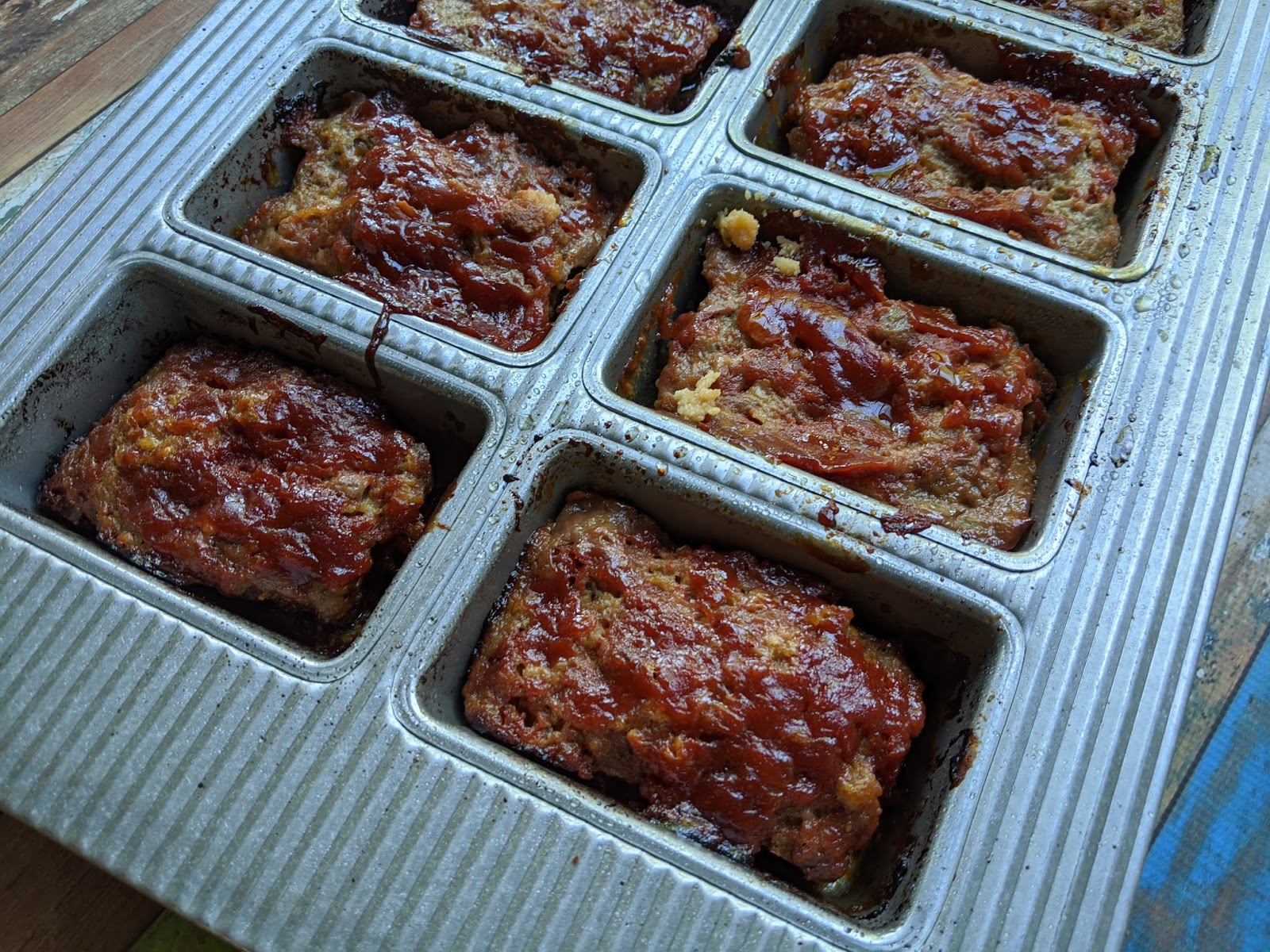 Mini Meatloaves mini-meatloaves