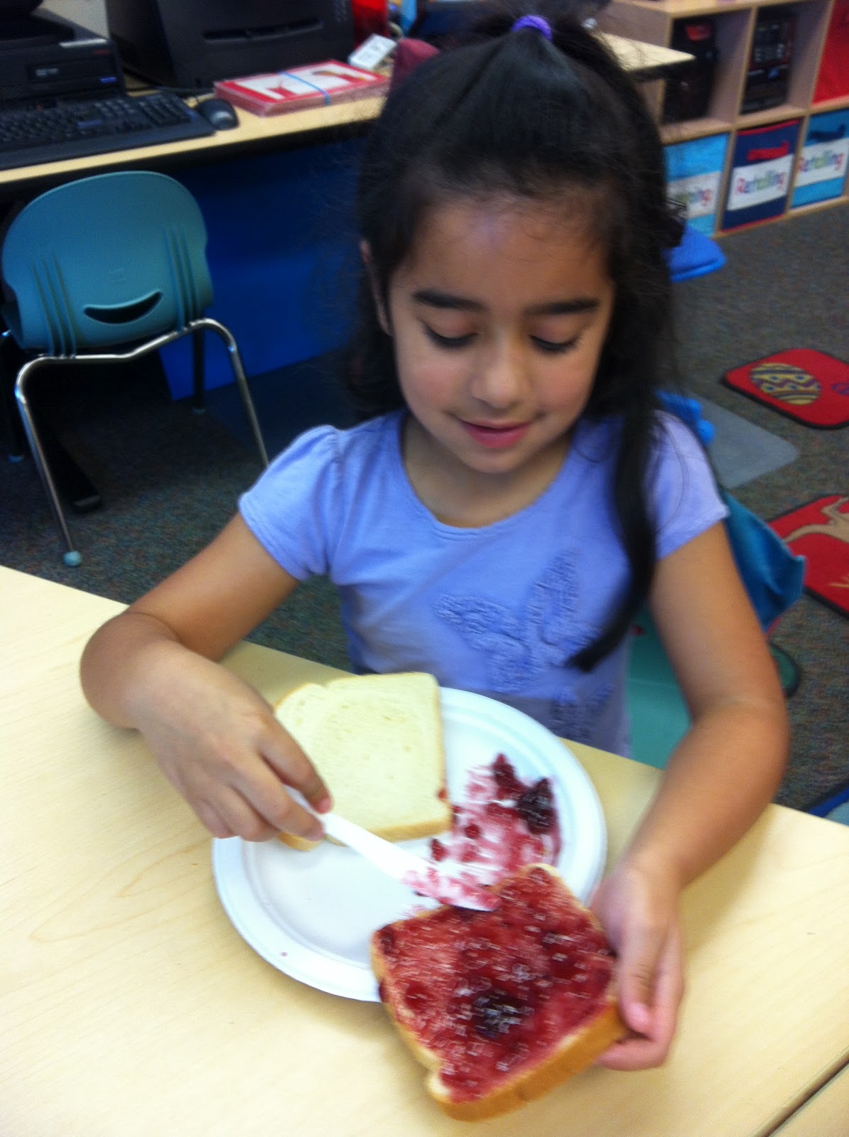 Mrs. Doiron's Kindergarten Class How to make a peanut butter and jelly