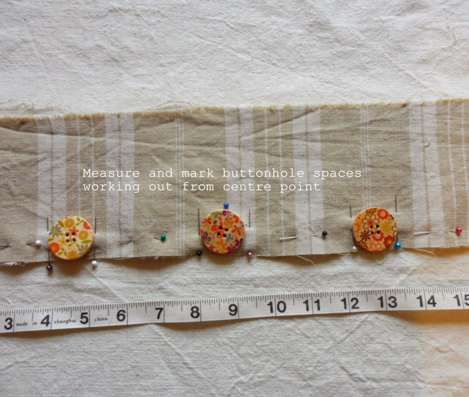 gillyflower Tutorial on How to make alternative buttonholes InSeam Buttonholes