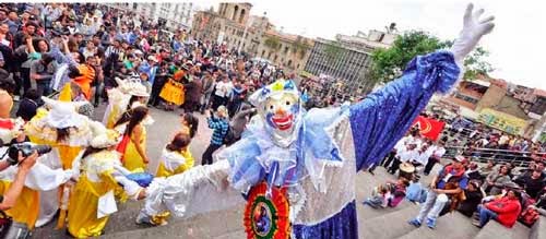 El Carnaval paceño reivindica al Pepino como su ícono tradicional