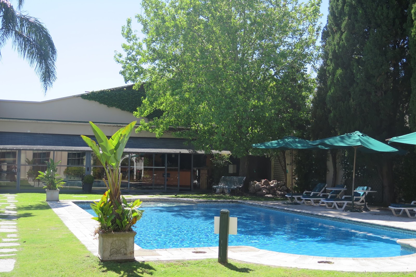 Costura Katia, Costura!