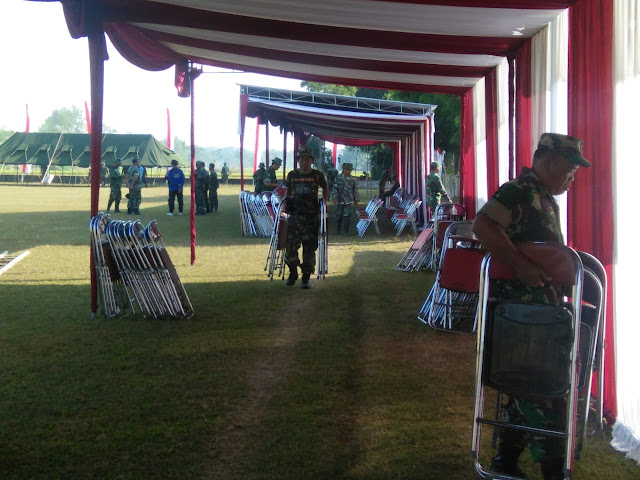 Perlengkapan Upacara TMMD Reg 105 Mulai Ditata Lapangan Tri Murti