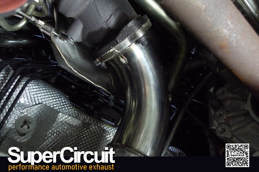 SUPERCIRCUIT Exhaust Pro Shop: Volvo V40 2.0L T5 Downpipe