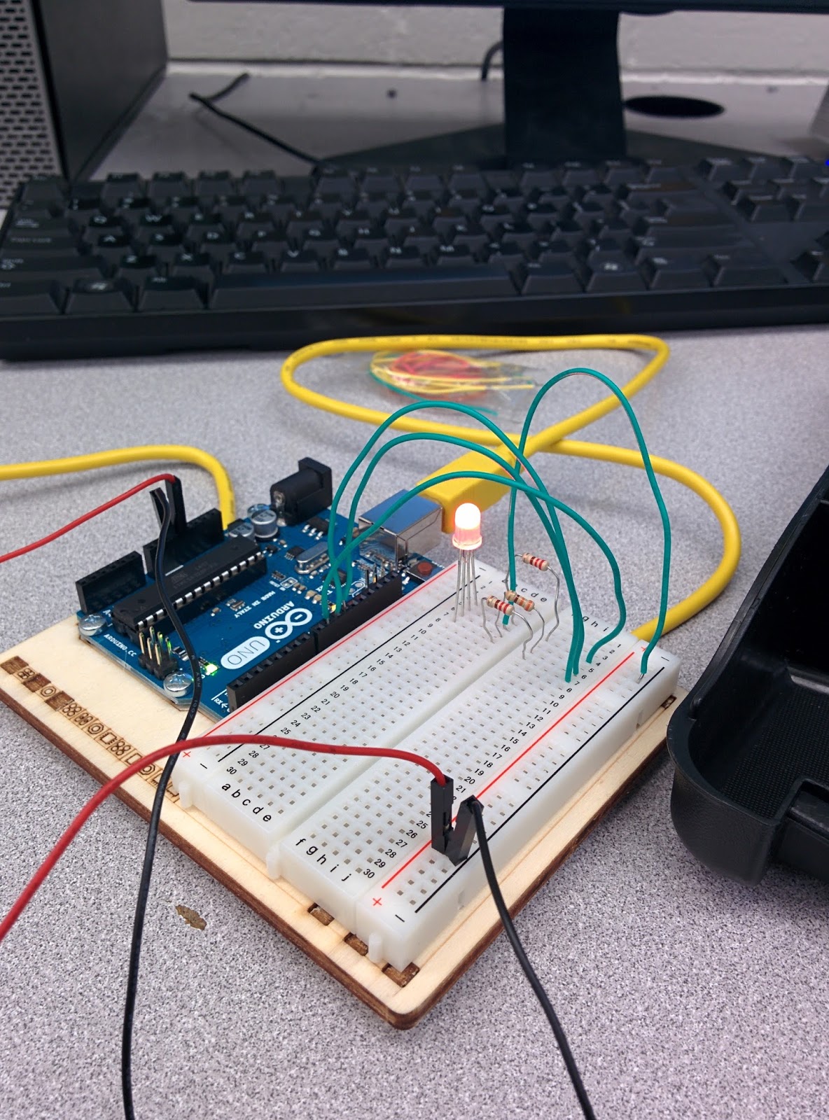 Arduino Projects: Lab 5 - RGB LED