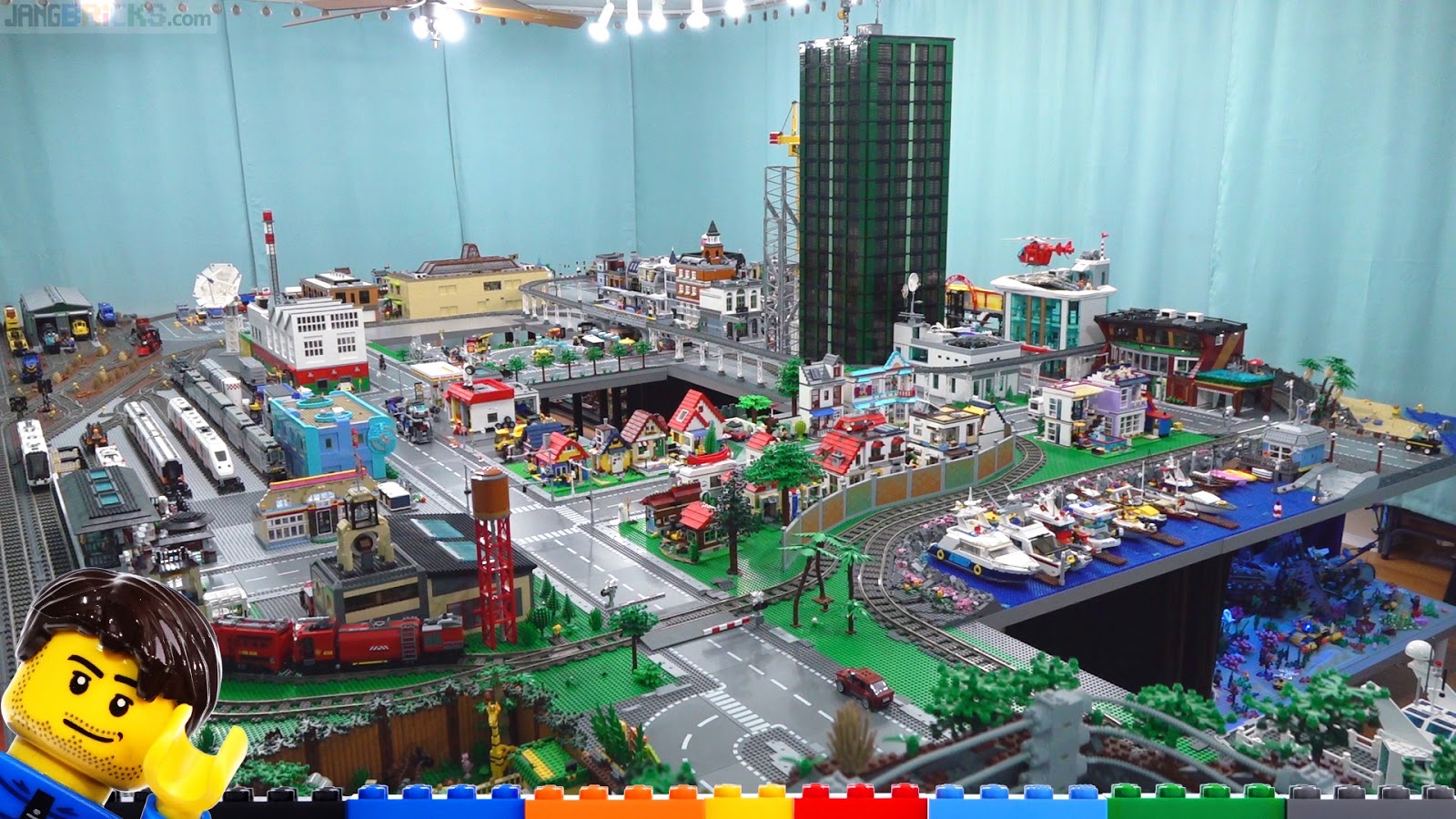 JANGBRiCKS LEGO reviews & my LEGO City, the sky rising
